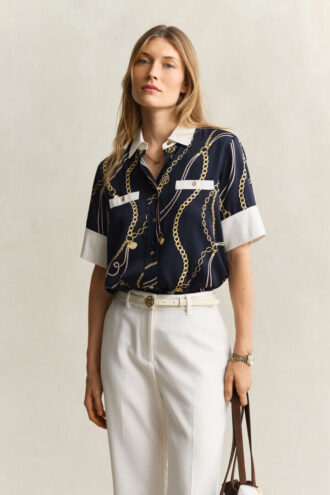 Blusa em contraste