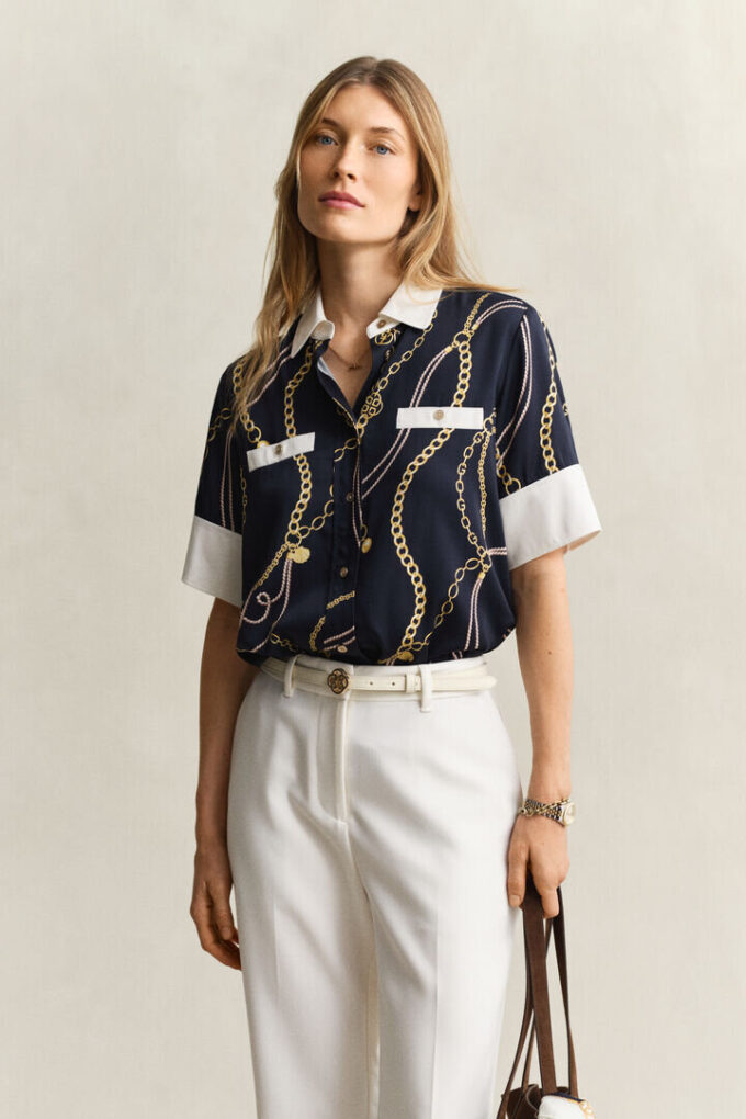 Blusa em contraste