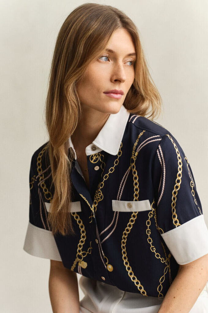 Blusa em contraste