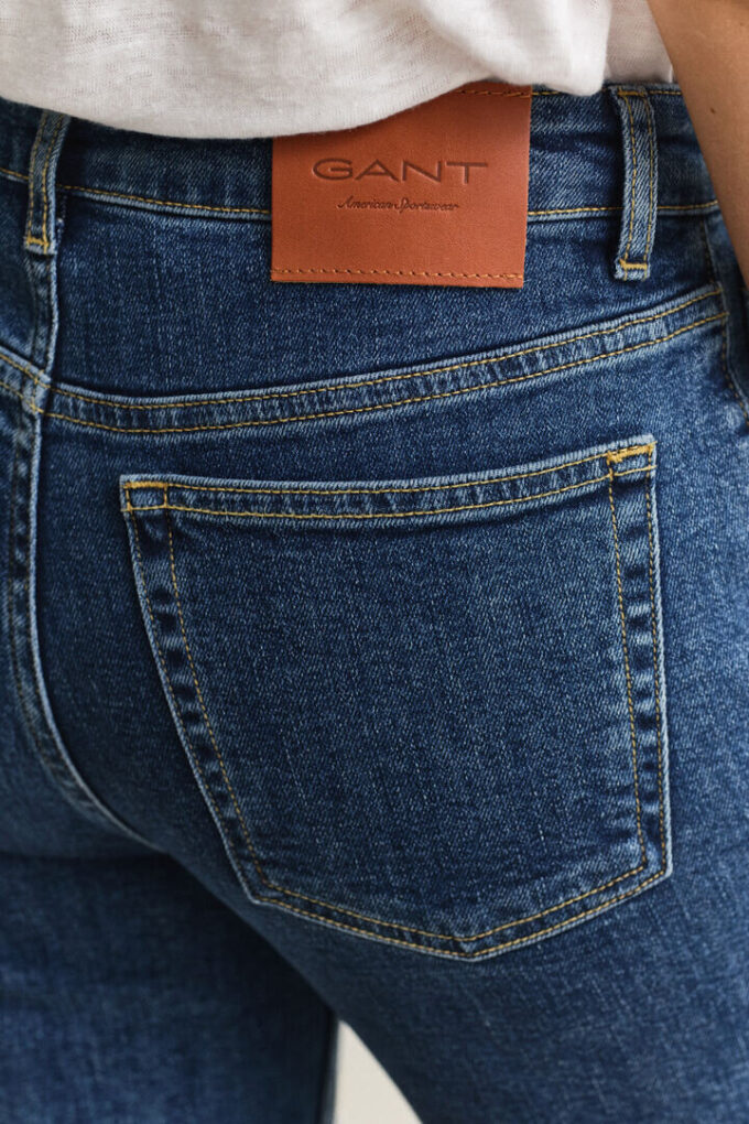 Calças Capri em Denim