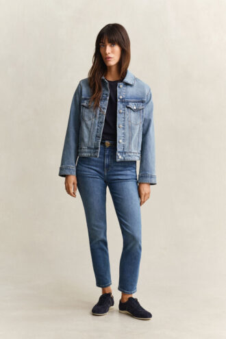 Calças de Jeans justas e curtas