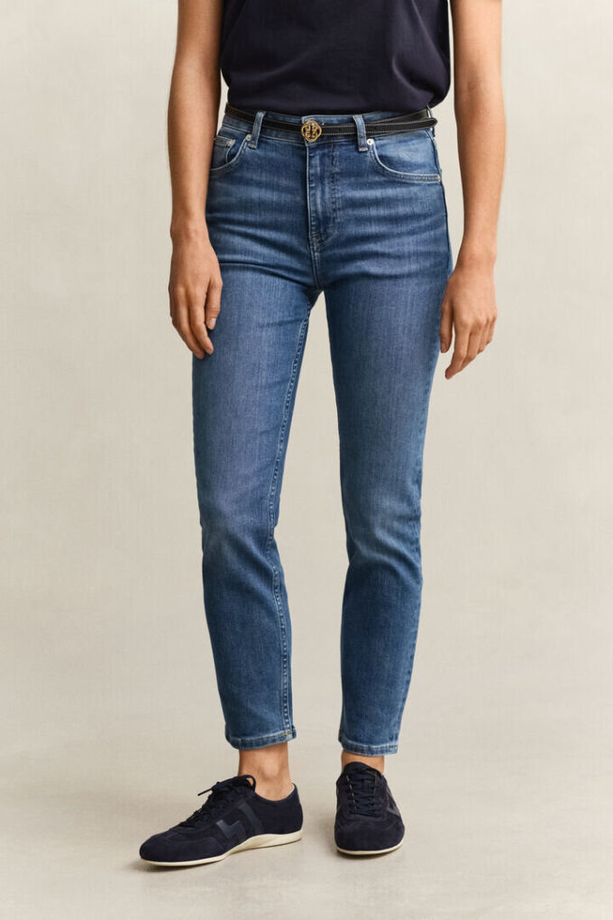 Calças de Jeans justas e curtas