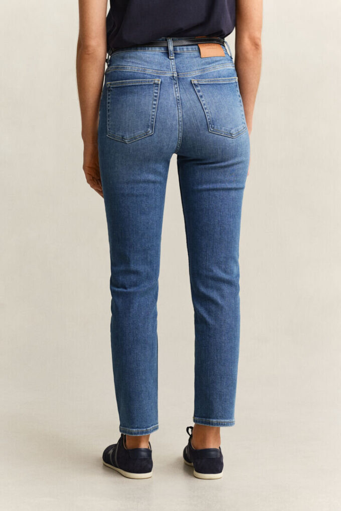 Calças de Jeans justas e curtas