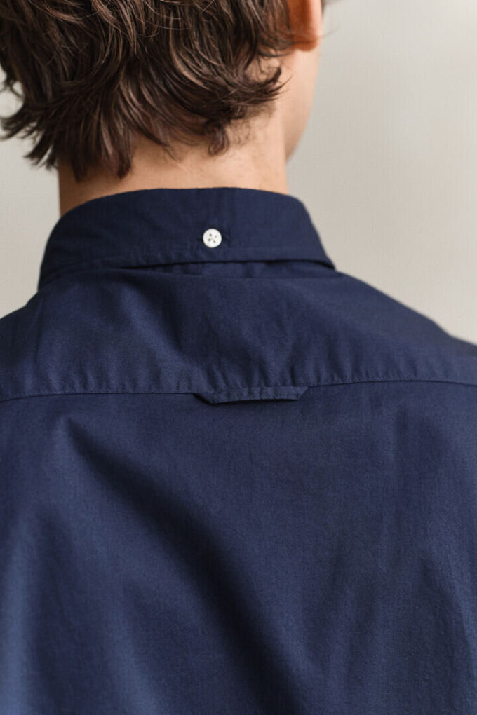 Camisa clássica de popelina de corte justo