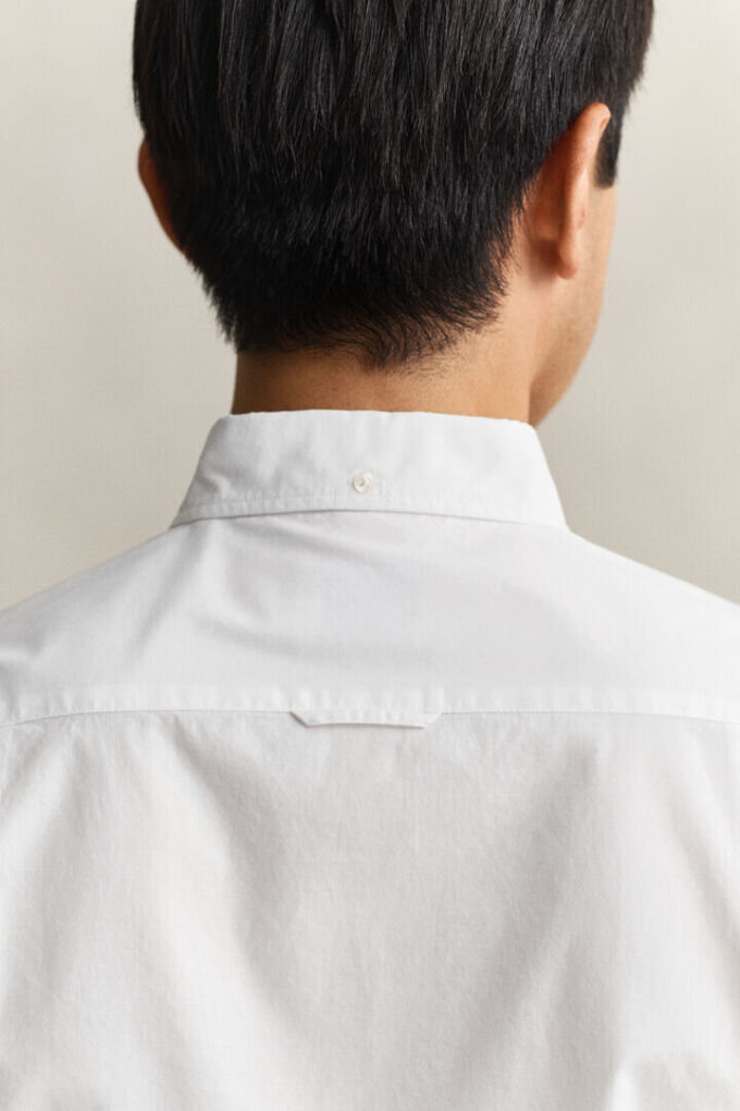 Camisa clássica de popelina de corte justo