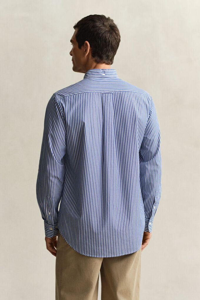 Camisa clássica de popelina às riscas