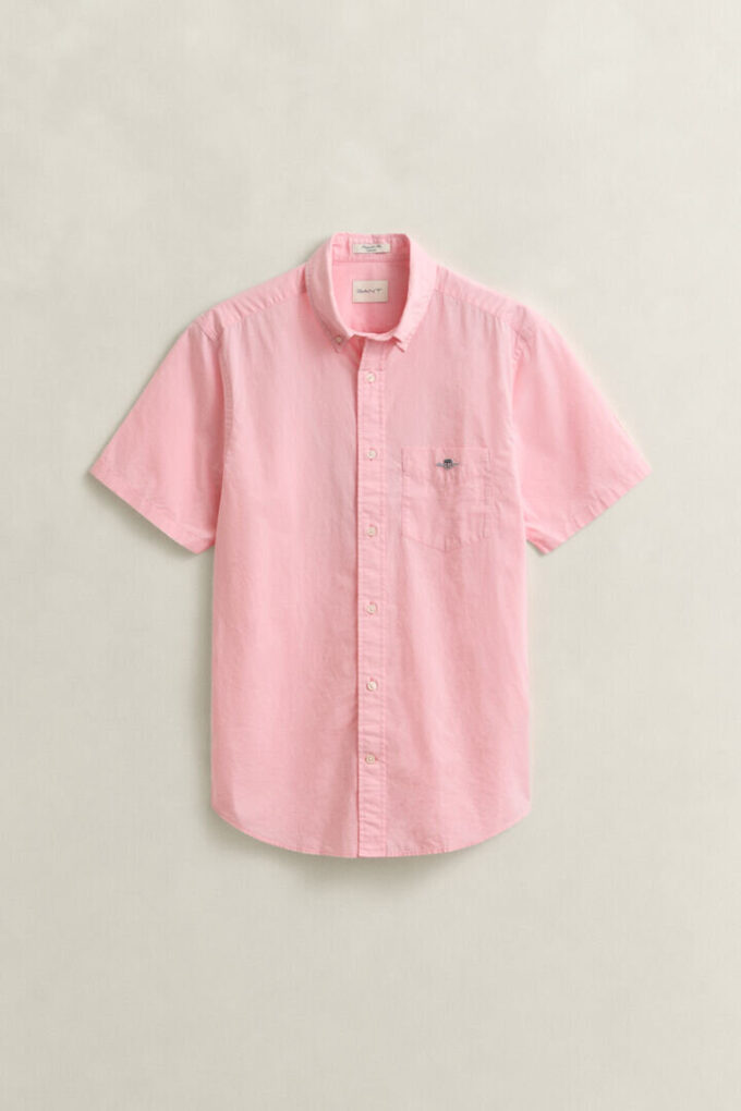 Camisa de calções clássica de manga curta em popelina
