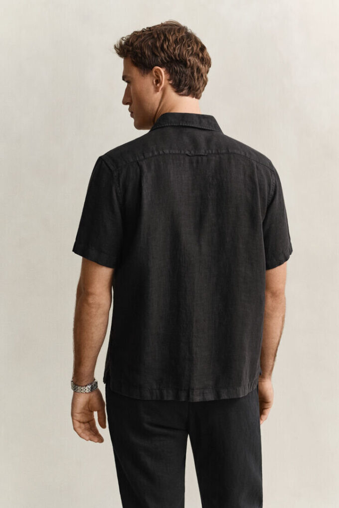 Camisa de linho de manga curta