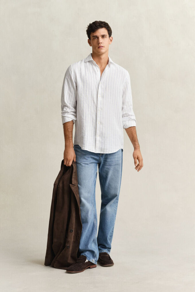Camisa de linho às riscas