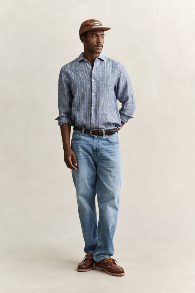 Camisa de linho às riscas