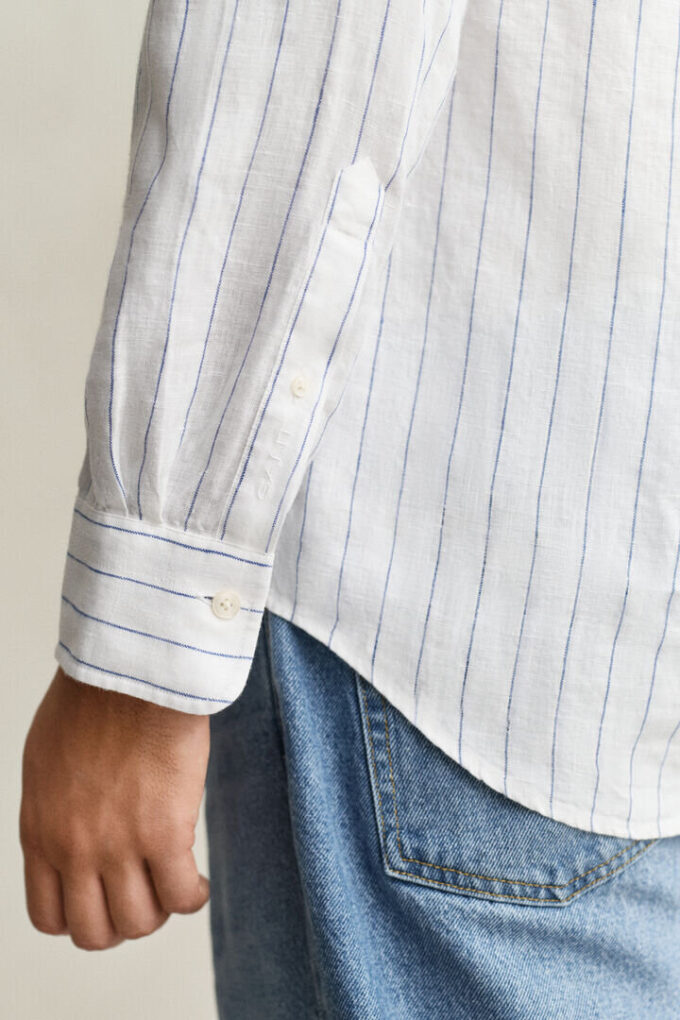 Camisa de linho às riscas