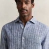 Camisa de linho às riscas