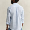Camisa de linho às riscas