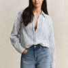 Camisa de linho às riscas com corte descontraído