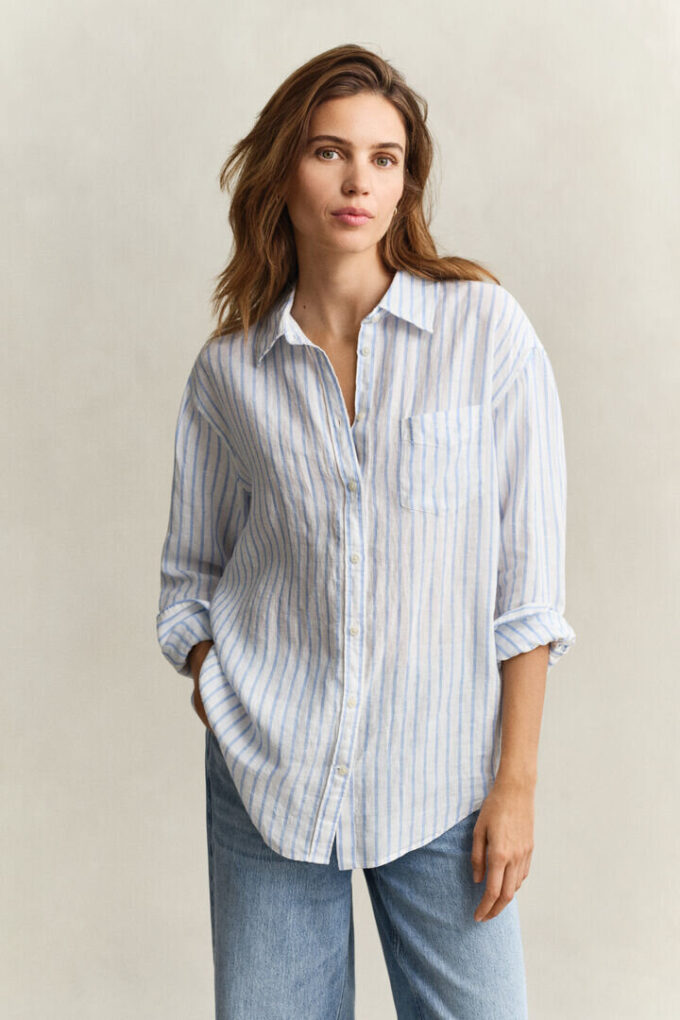 Camisa de linho às riscas com corte descontraído