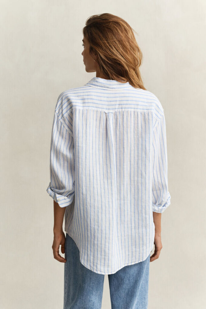 Camisa de linho às riscas com corte descontraído