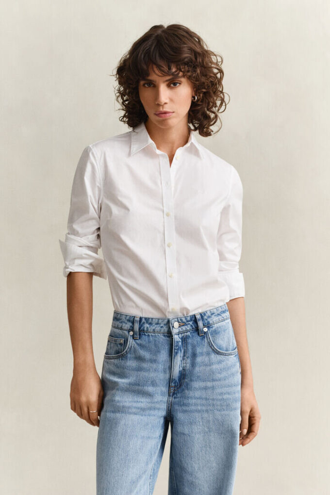 Camisa de popeline de corte justo