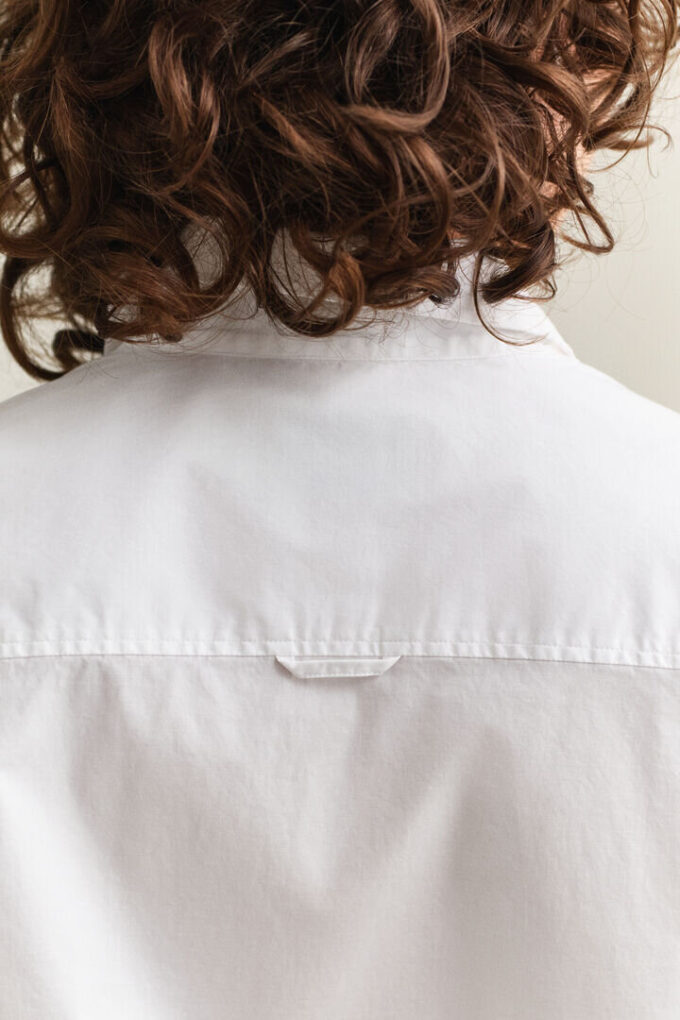 Camisa de popeline de corte justo
