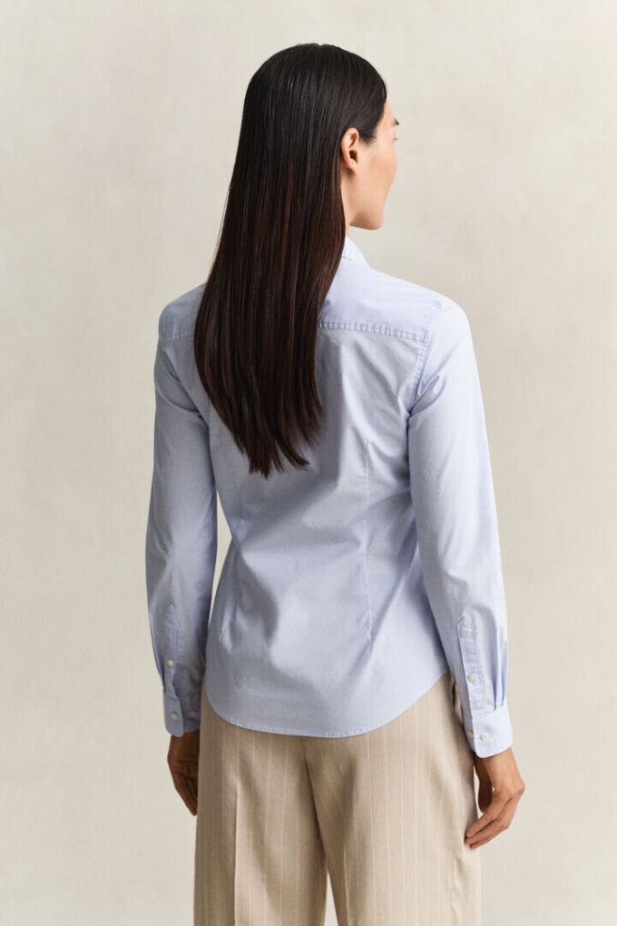 Camisa de popeline de corte justo