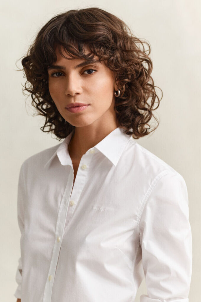 Camisa de popeline de corte justo