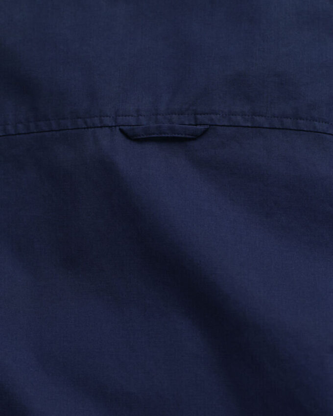 Camisa de popeline de corte justo