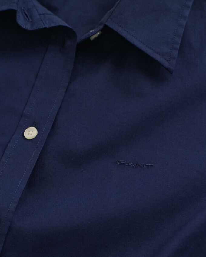 Camisa de popeline de corte justo