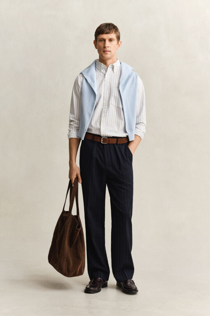Camisa Oxford clássica às riscas