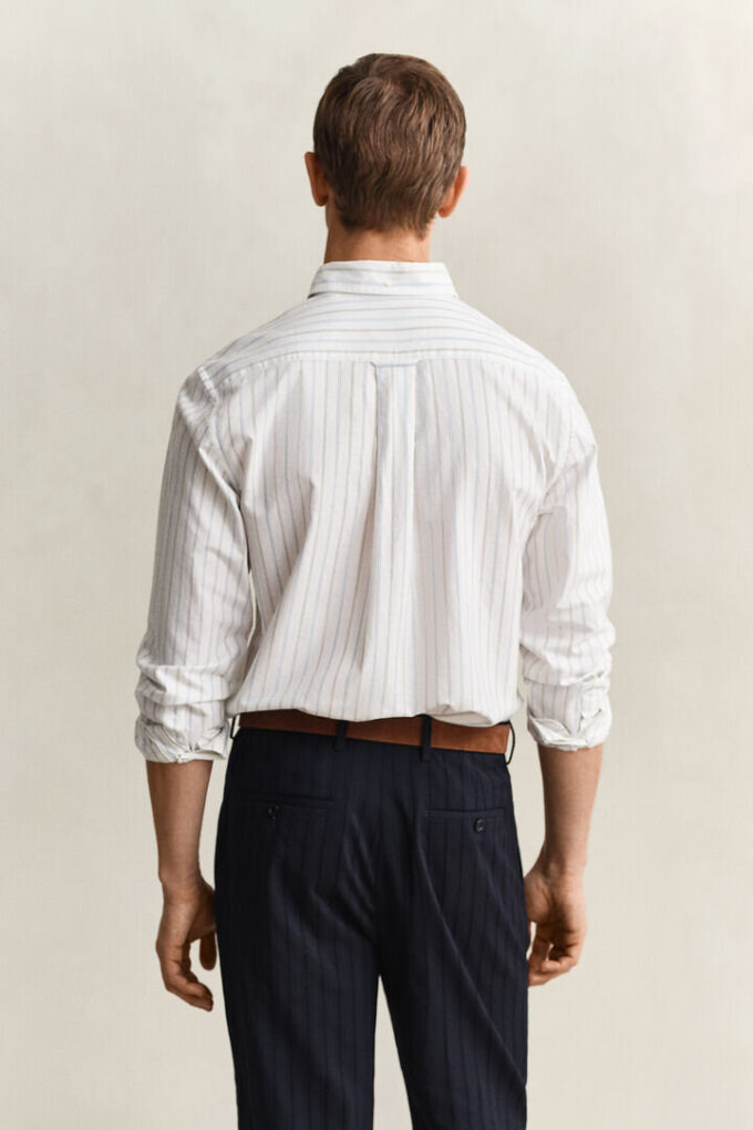 Camisa Oxford clássica às riscas