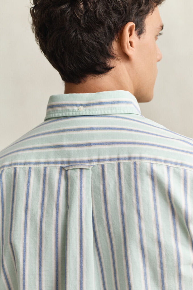 Camisa Oxford com riscas do arquivo