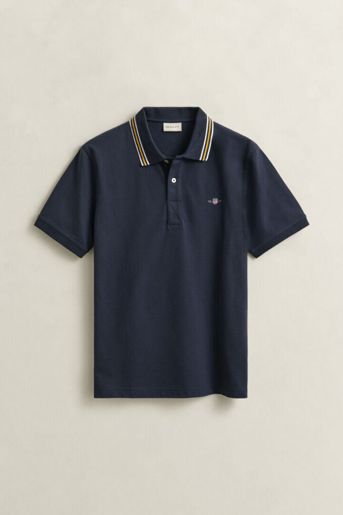 Camisa polo com gola com detalhes