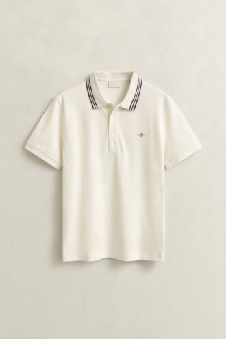 Camisa polo com gola com detalhes
