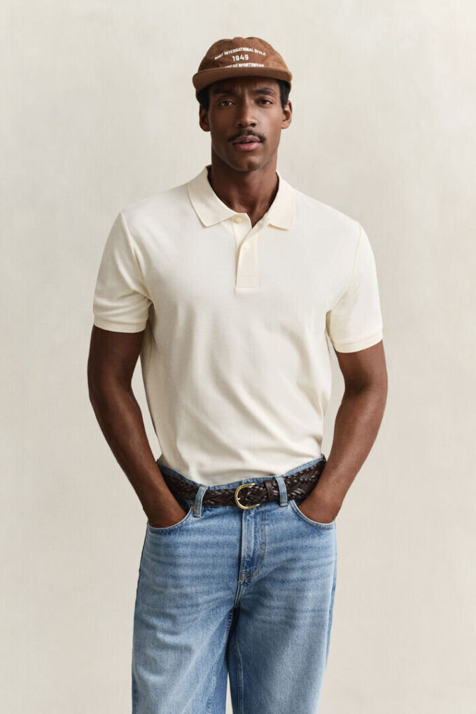 Camisa polo em malha interlock
