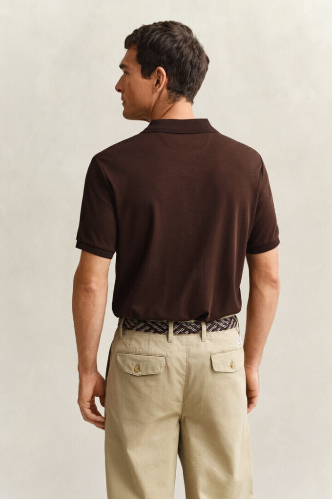 Camisa polo em malha interlock