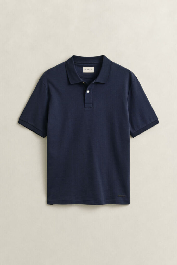 Camisa polo em malha interlock