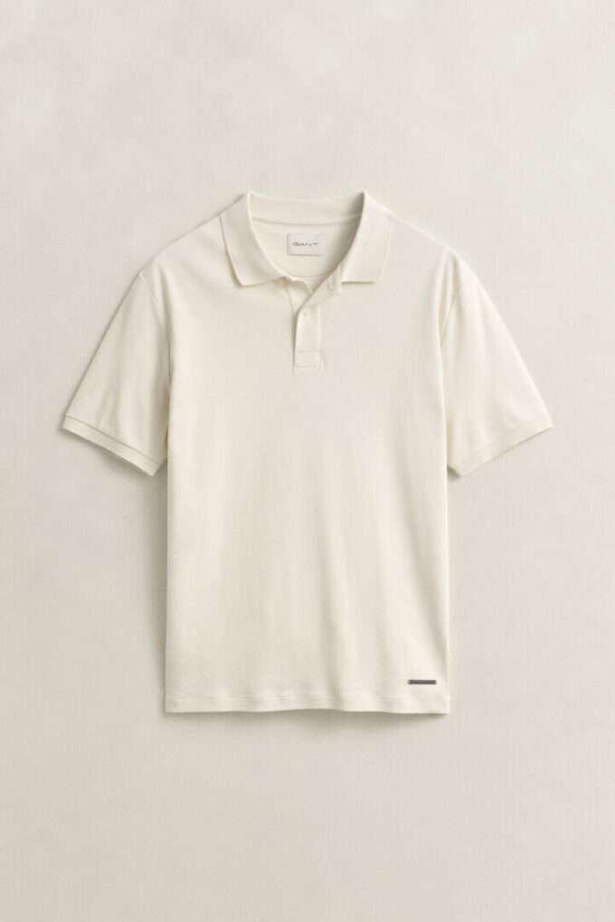 Camisa polo em malha interlock