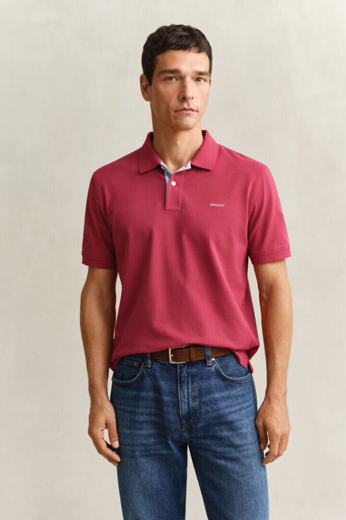 Camisa polo em piqué contrastante