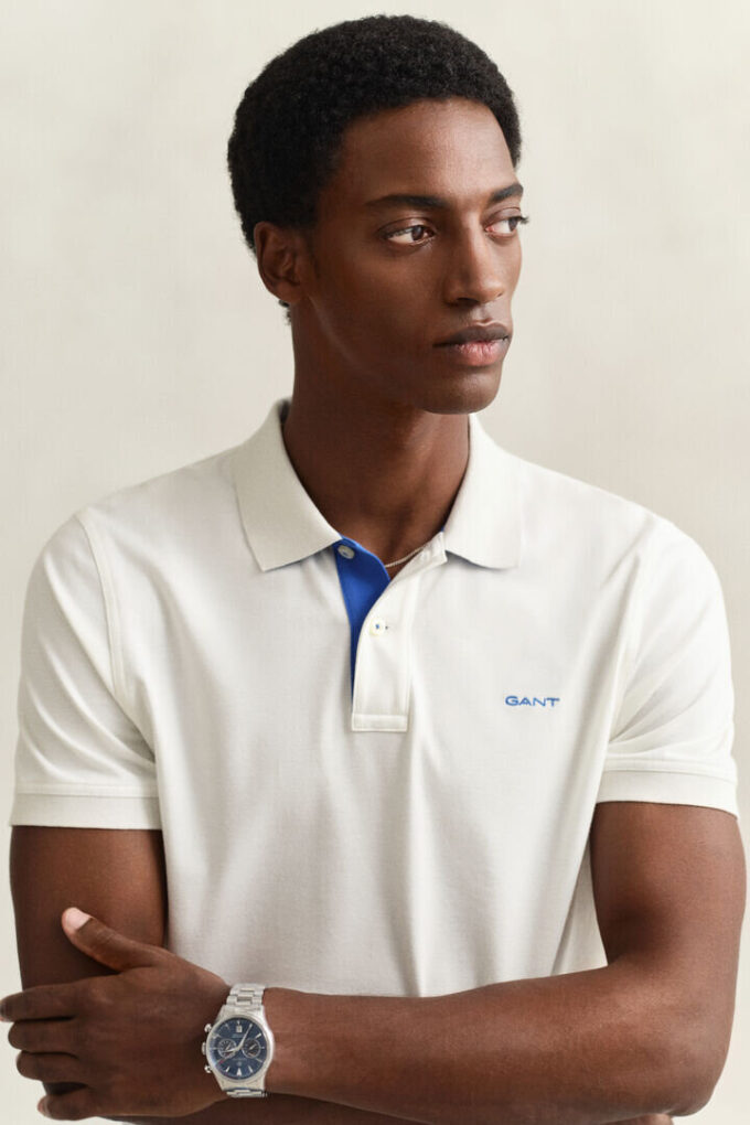 Camisa polo em piqué contrastante