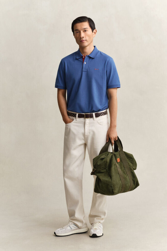 Camisa polo em piqué contrastante