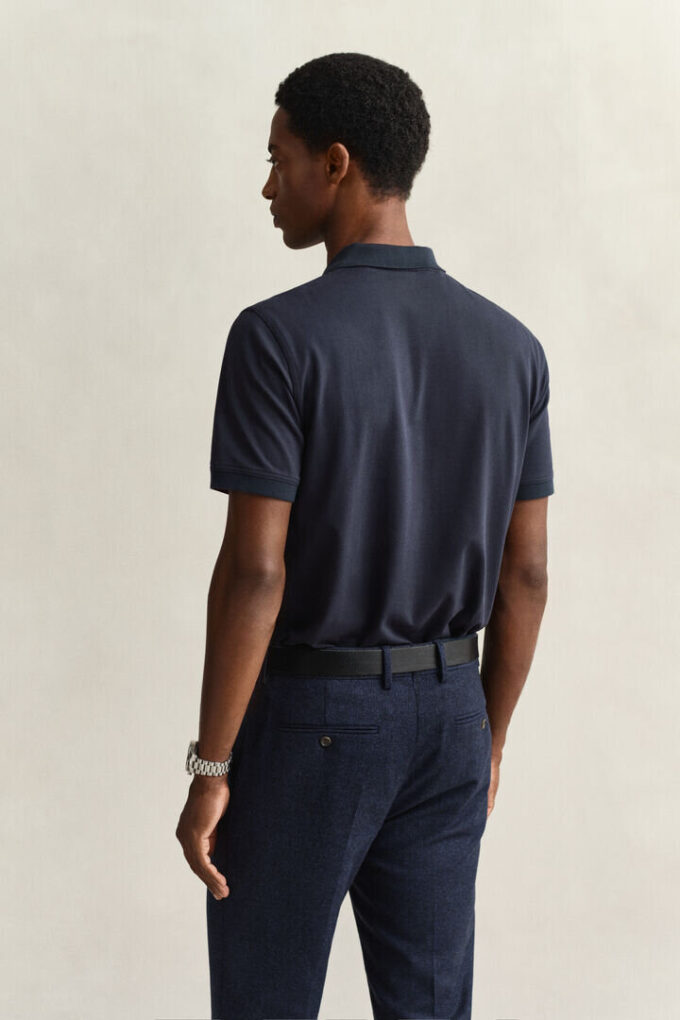 Camisa polo em piqué contrastante