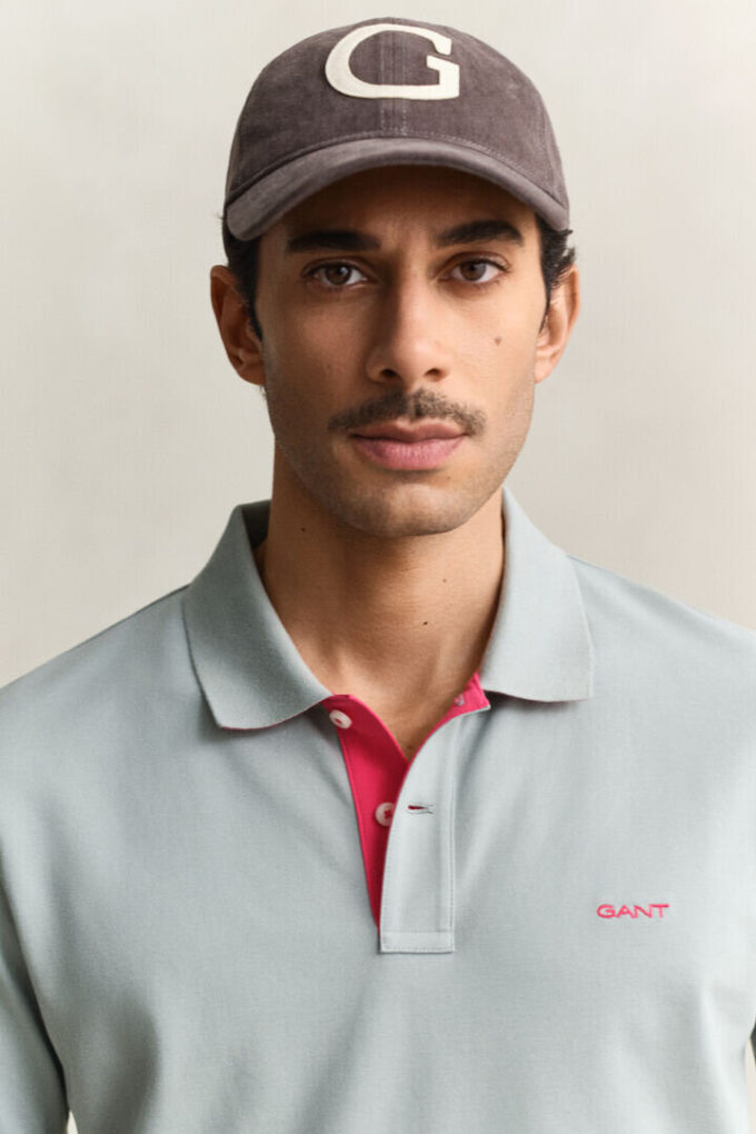 Camisa polo em piqué contrastante