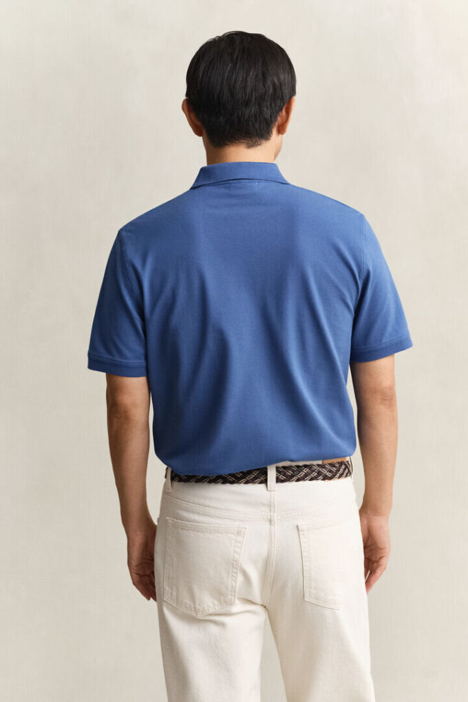 Camisa polo em piqué contrastante