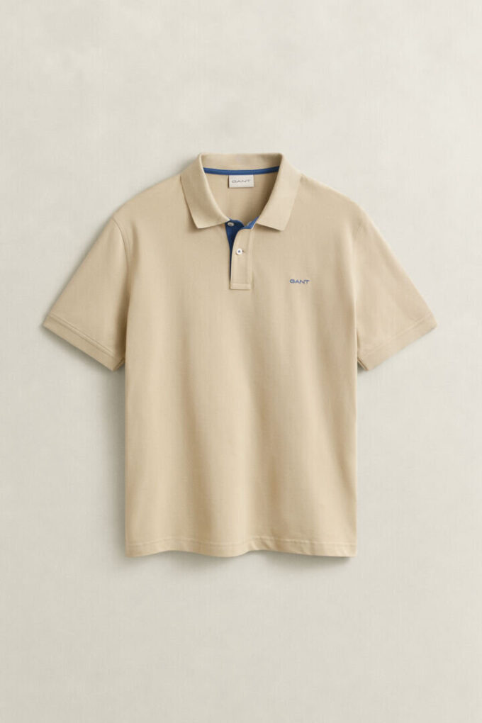 Camisa polo em piqué contrastante
