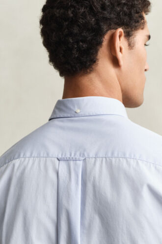Camisas clássicas de popelina de corte regular