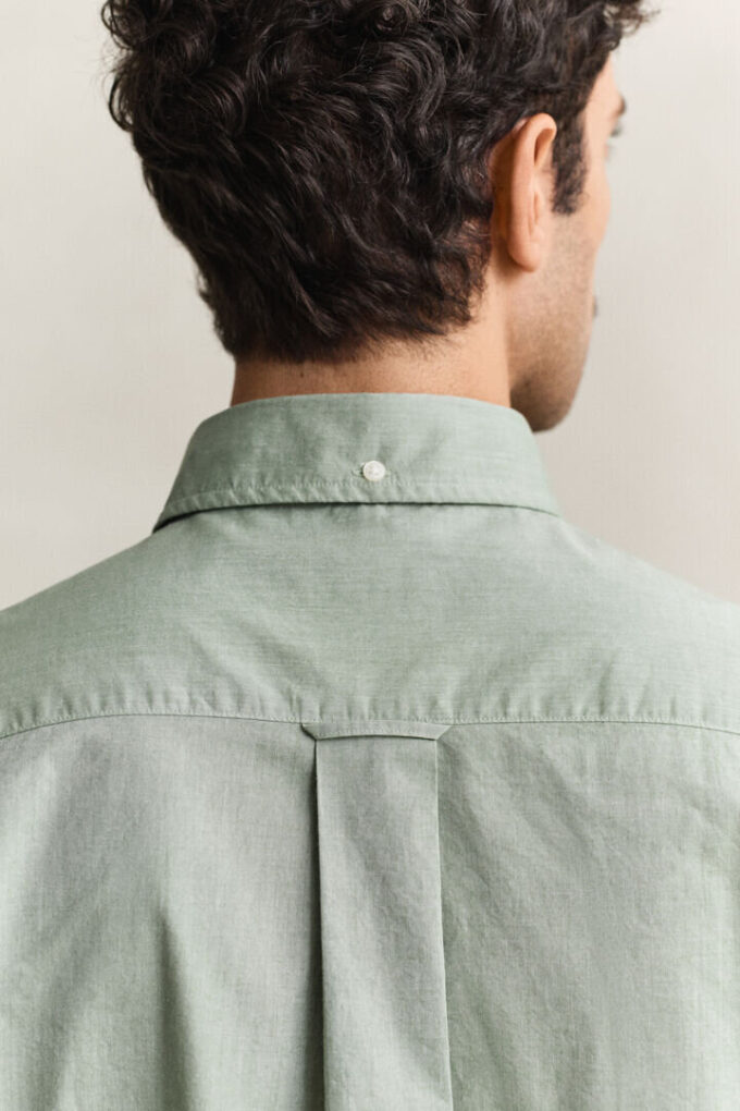 Camisas clássicas de popelina de corte regular
