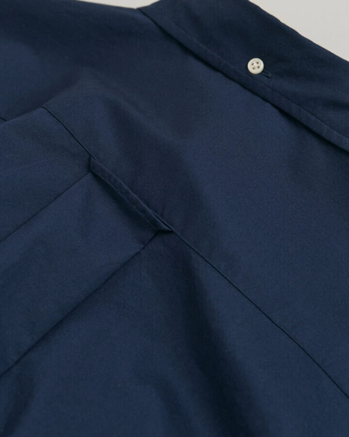 Camisas clássicas de popelina de corte regular