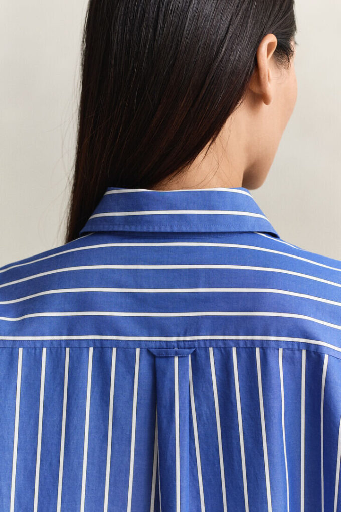 Camisas clássicas de popeline às riscas com corte descontraído
