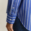 Camisas clássicas de popeline às riscas com corte descontraído