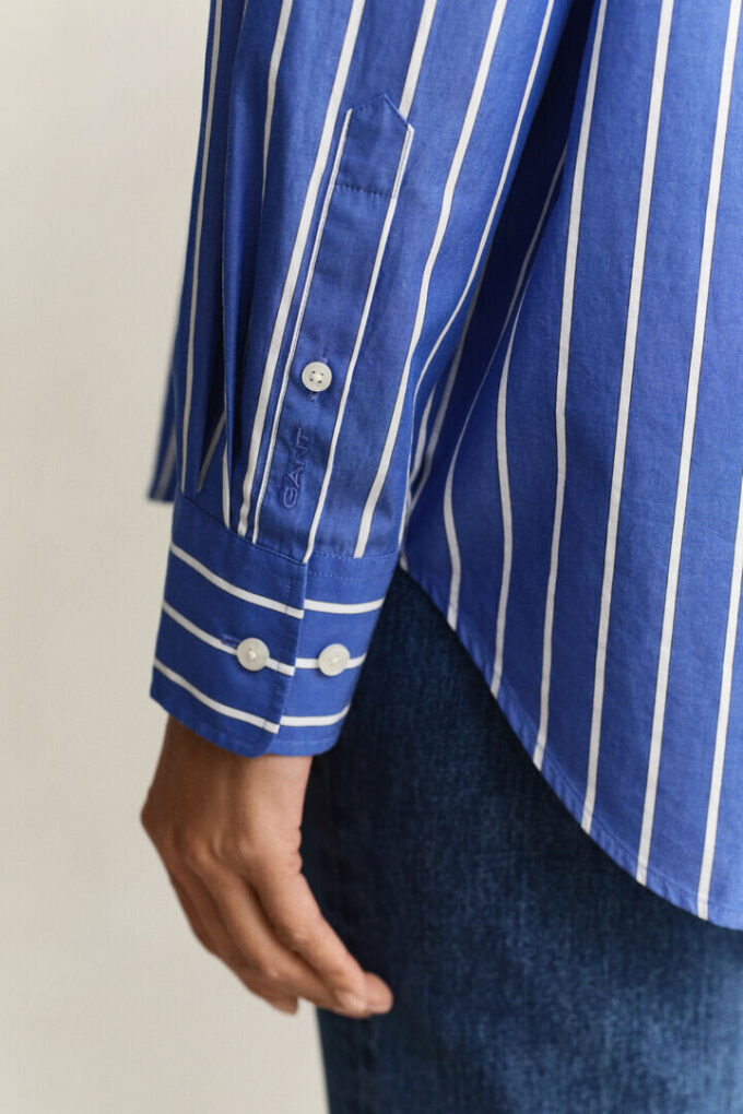 Camisas clássicas de popeline às riscas com corte descontraído