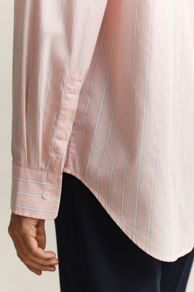 Camisas clássicas de popeline às riscas com corte descontraído