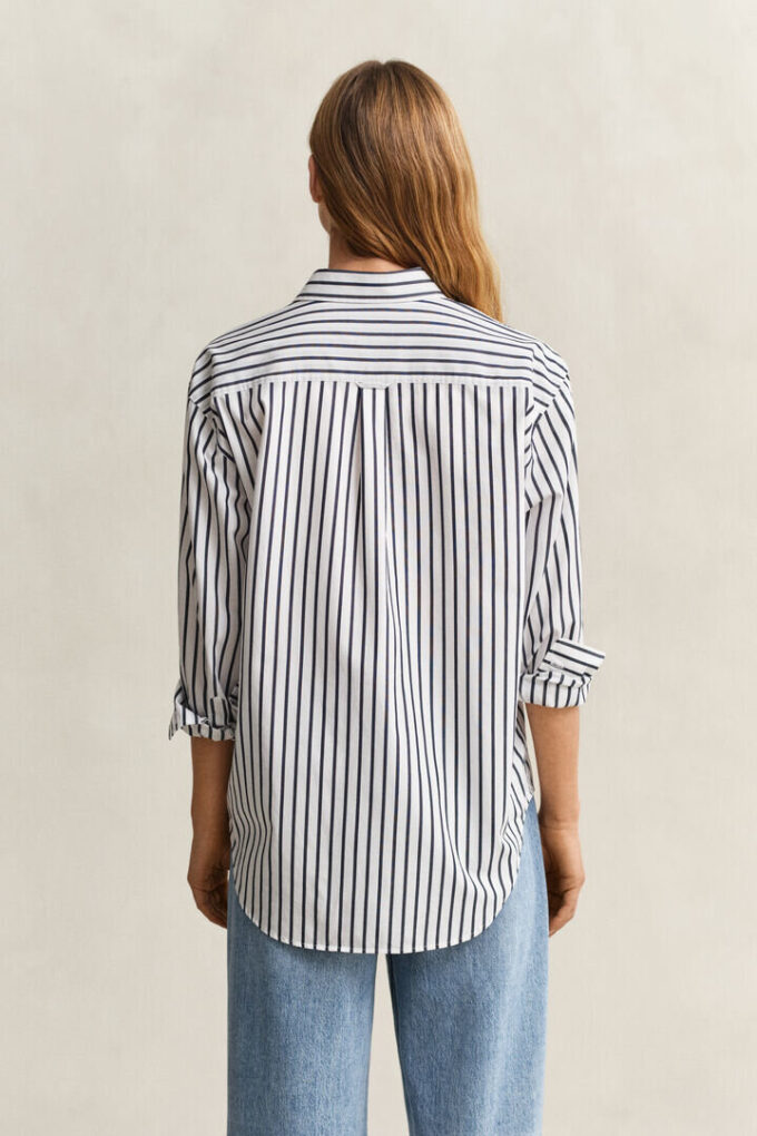 Camisas clássicas de popeline às riscas com corte descontraído